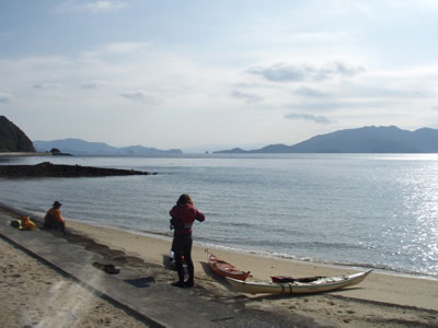 早春の長島海峡　イルカと産島トレッキング<br />