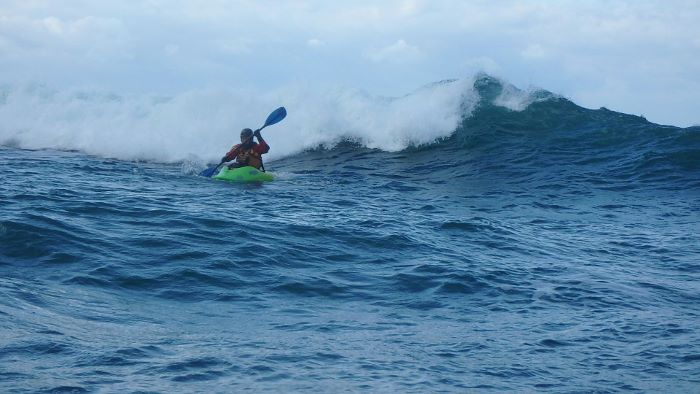 Big Wave Freestyle Kayak Surfing　Jk　rockstar